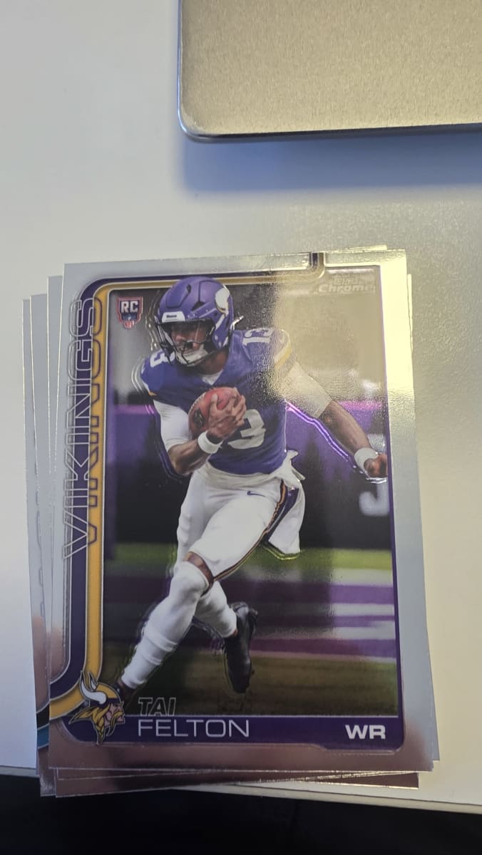 2025 Topps Chrome Tai Felton #395