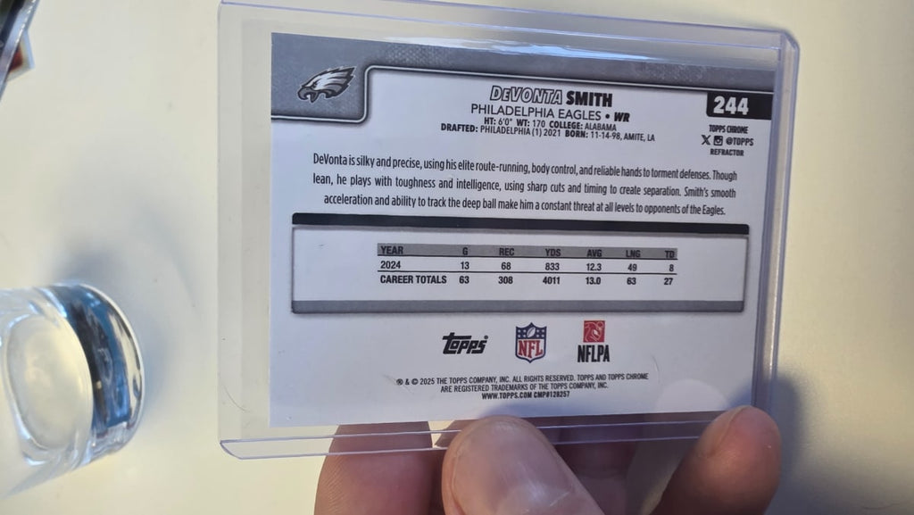 2025 Topps Chrome DeVonta Smith #244 Refractor